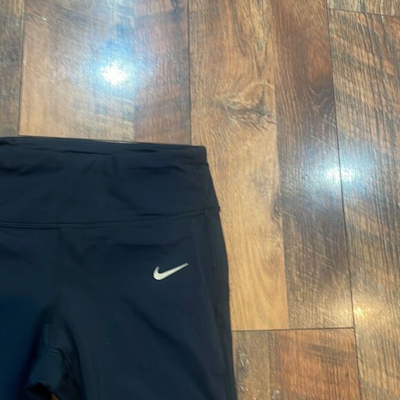 Nike capri leggings XS (3350) - Picture 2 of 7